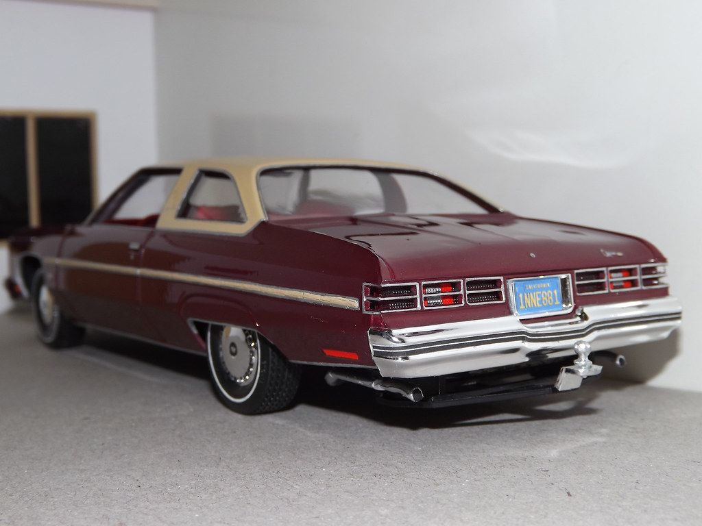 Chevy Caprice 1976 Kit MPC Escala 1/25 Pintado com tinta a… Andre