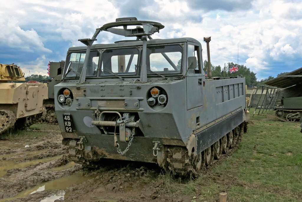 M548 Tracked Carrier Vehicle The M548 tracked cargo carrie… Flickr