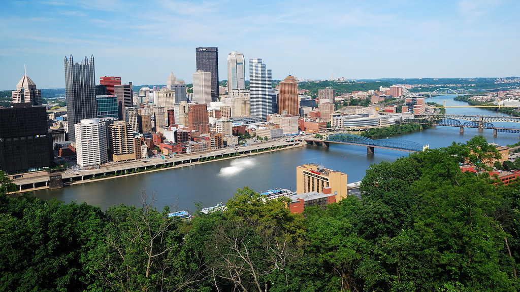 Pittsburgh from Mt.Washington lookout Mount Washington is … Flickr