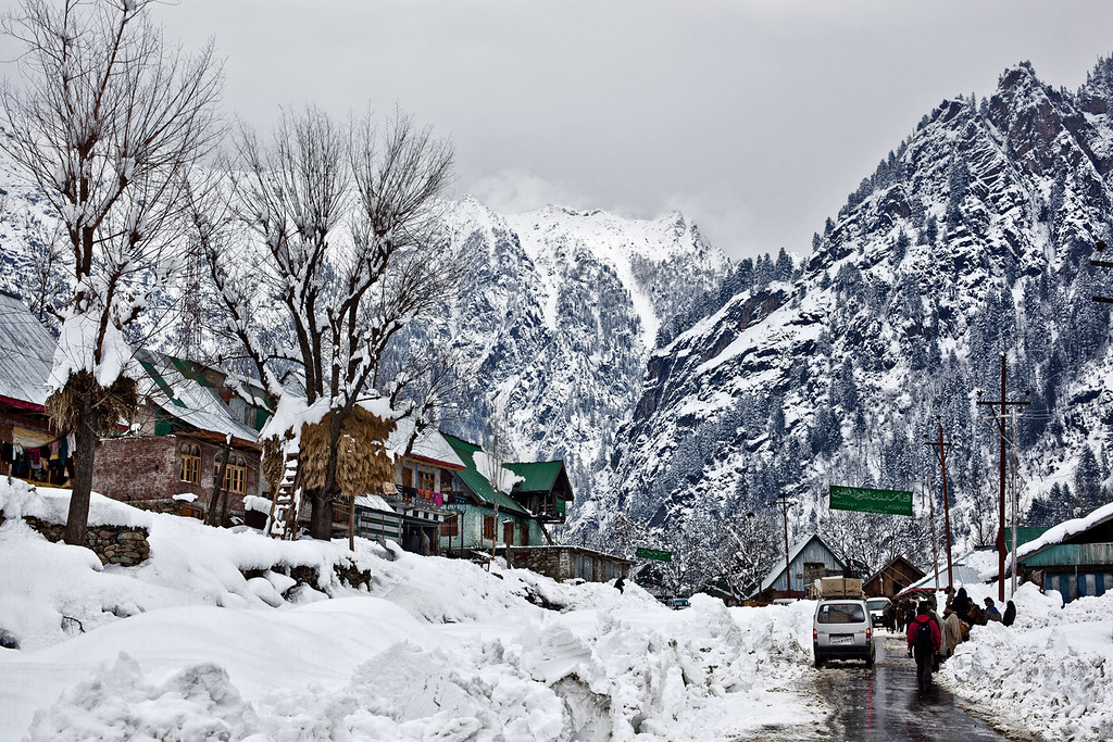 10 Destinations In India That Redefine Winter Experience