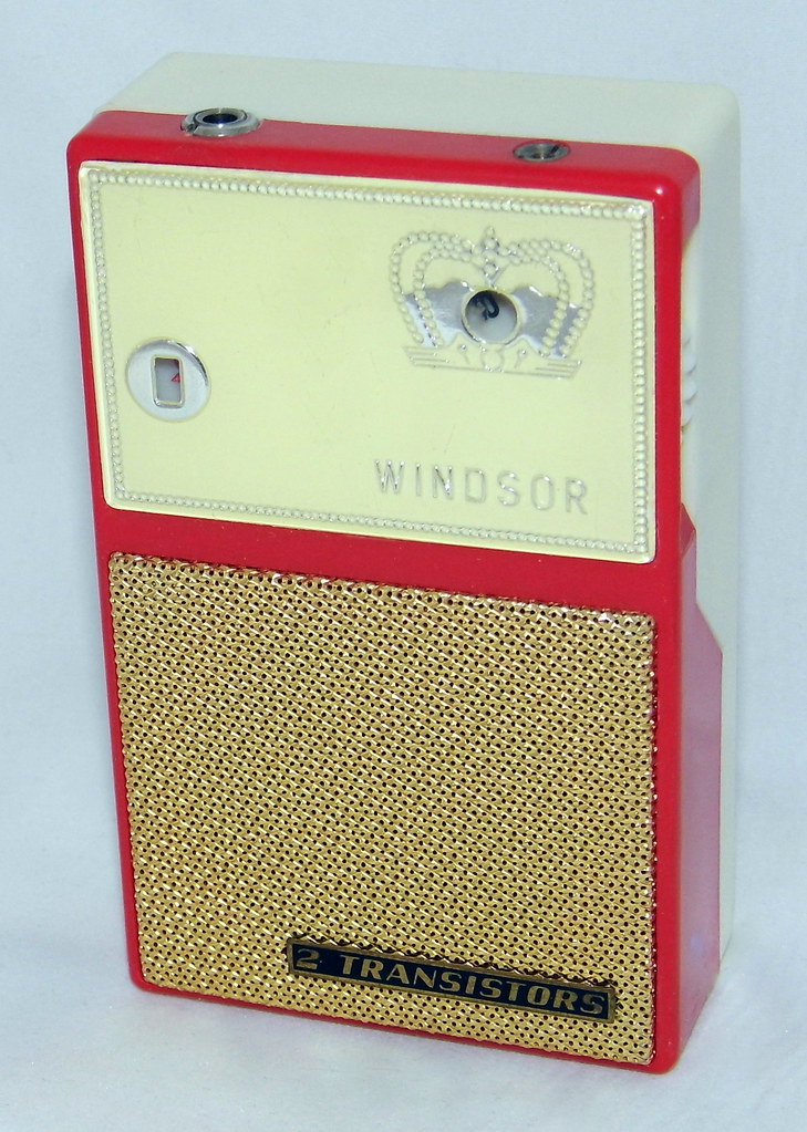 Vintage Windsor 2Transistor Boy's Radio, Made in Japan, C… Flickr
