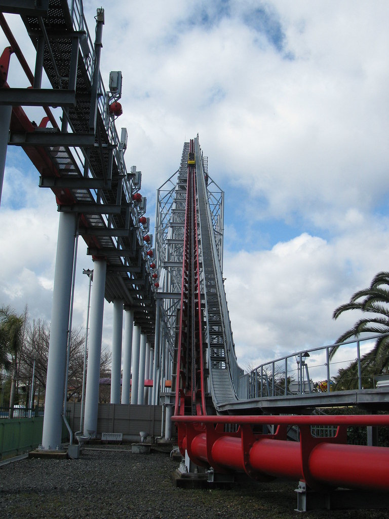 Steel Dragon 2000 at Nagashima Spaland, Japan The Steel Dr… Flickr