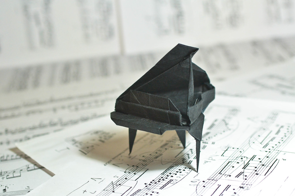 Origami Grand Piano Patricia Crawford Beautiful model, b… Flickr