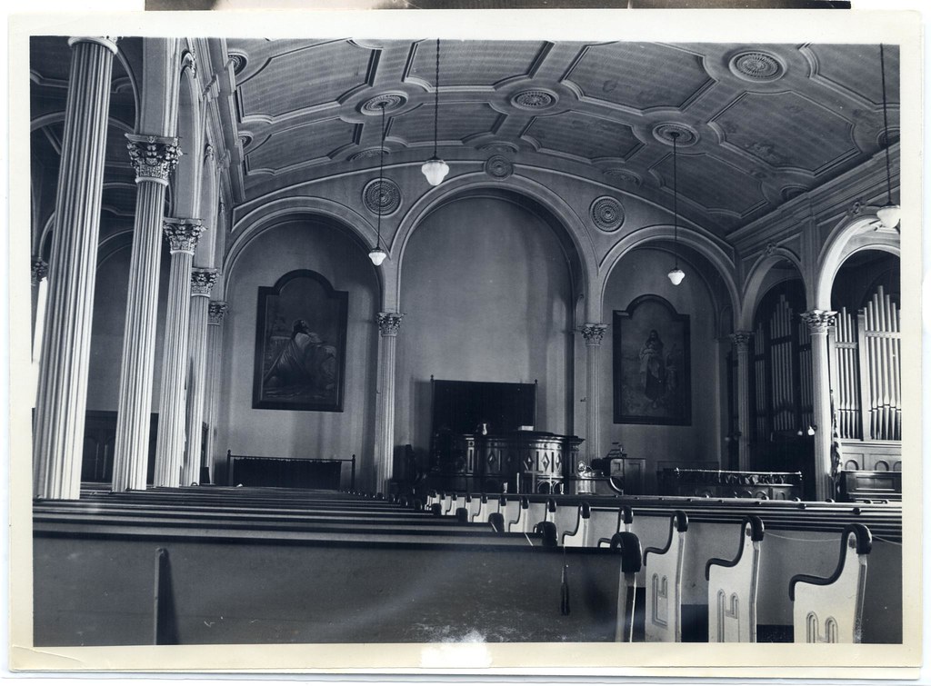 First Baptist Church, interior altar [images stuck] Flickr