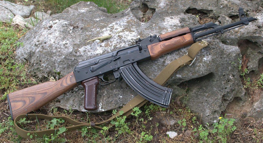 Polish AKM, stock/finish?