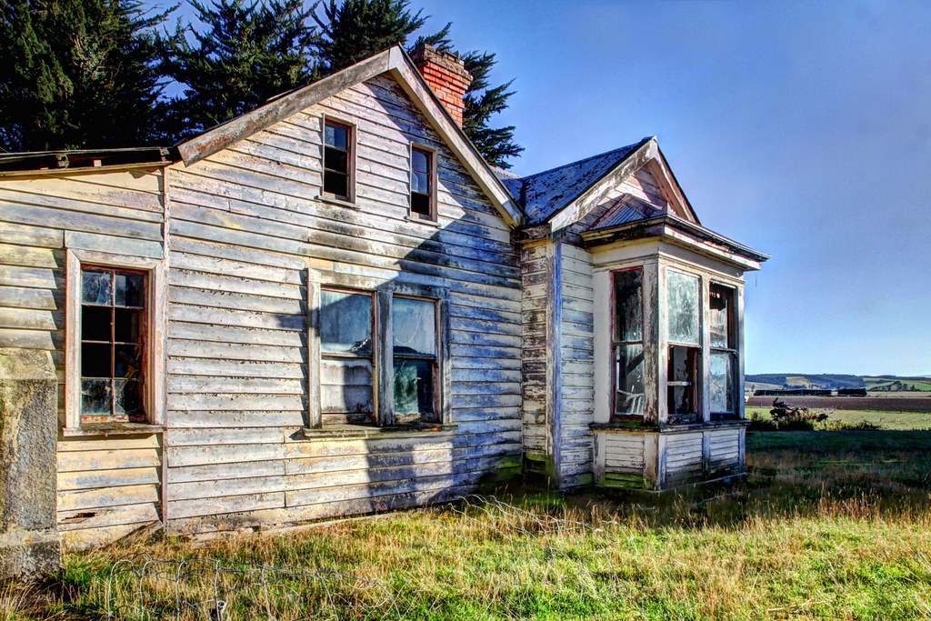 Old house, Milton, Otago, New Zealand An old farmhouse nea… Flickr