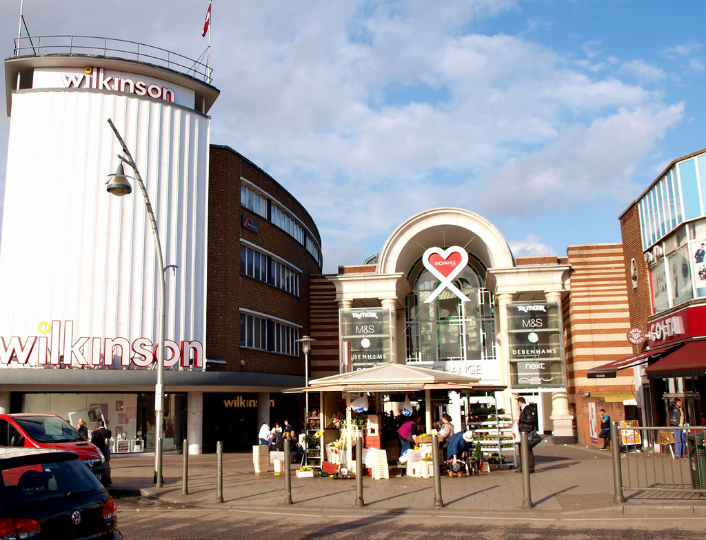 Ilford Shopping Centre and market stall OLYMPUS DIGITAL CA… Flickr