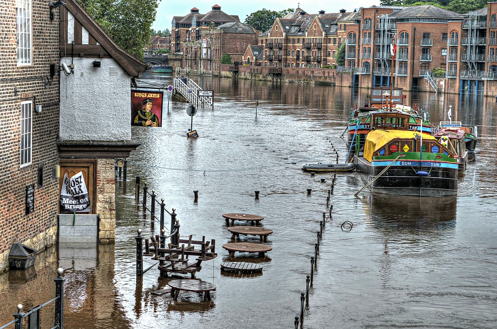 King's Staith Landing, York The recent floods in York at K… Flickr