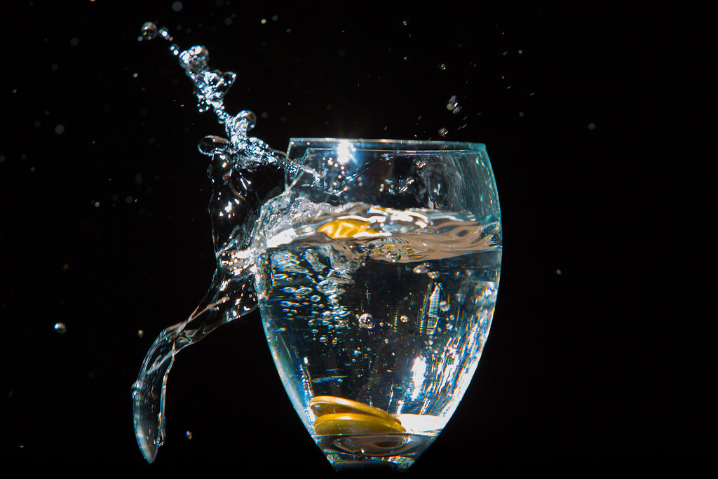 Broken glass I was trying to make water splashes with a co… Flickr