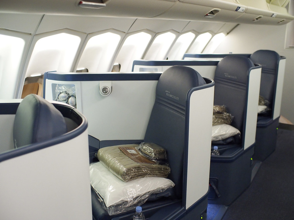 Delta 747 Business Elite Upper Deck New Seats Delta's New … Flickr