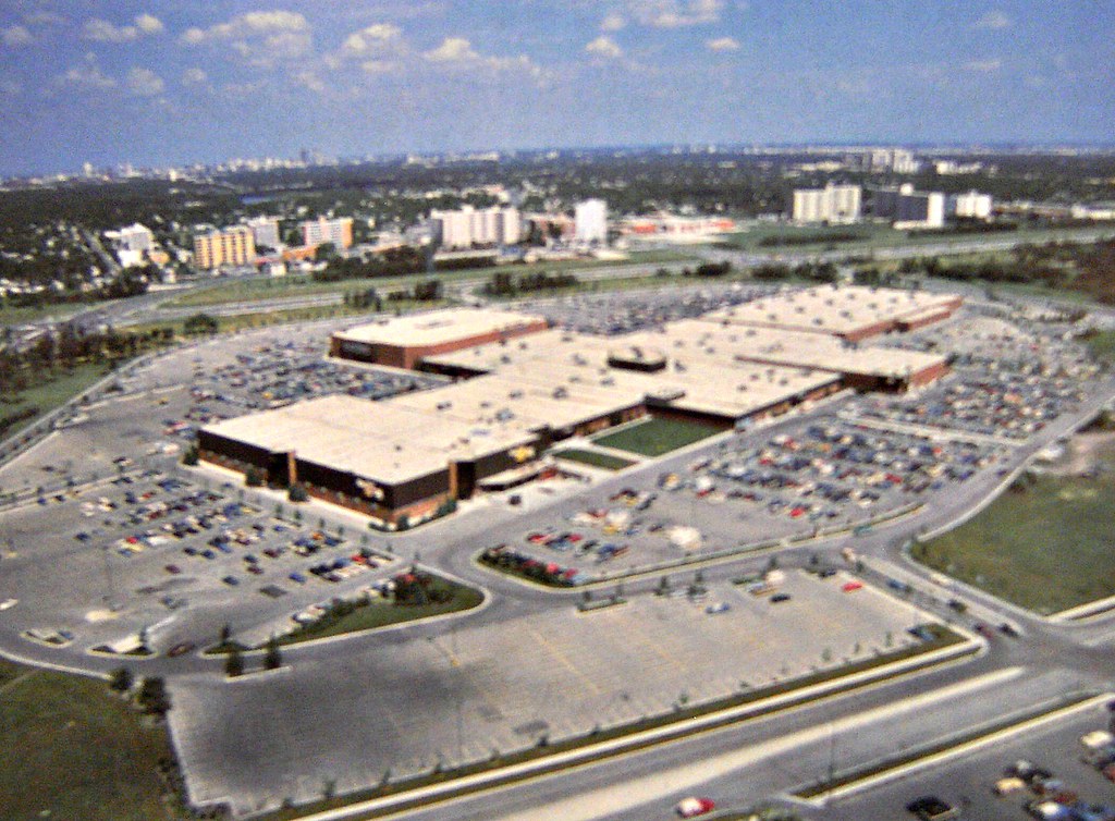 St Vital Centre, Winnipeg Manitoba 1979 The Bay, Eatons