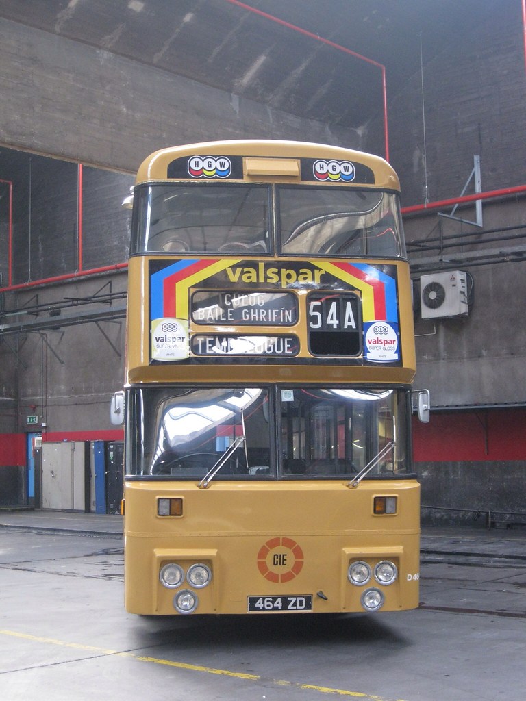 Old Irish Buses D464 in Donnybrook bus garage for a open d… Alan