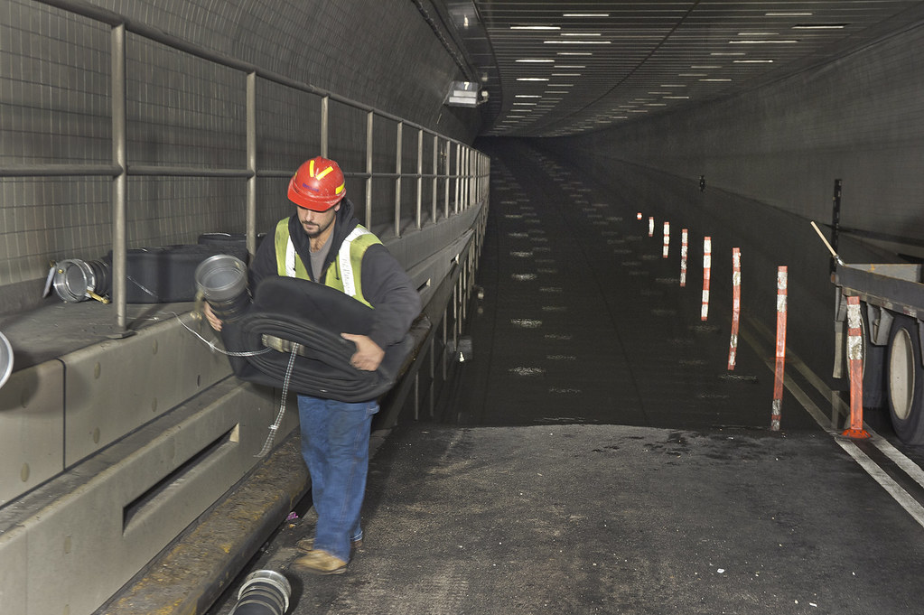 B&T_3724 Employees from MTA Bridges and Tunnels are pumpin… Flickr