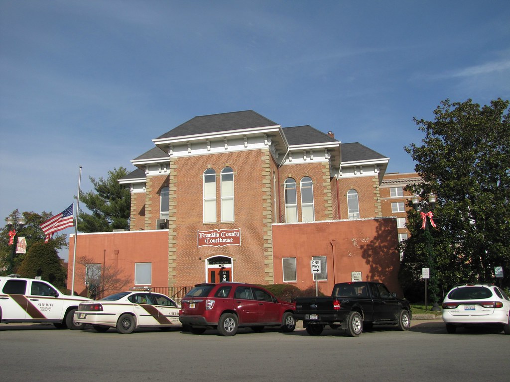 Franklin County (Illinois) courthouse Benton, Illinois. jimsawthat