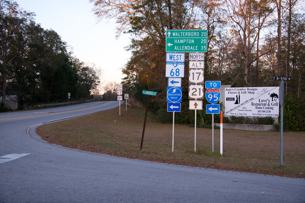 1212197418 Yemassee Established in 1967, SC 68 connects Y… Flickr