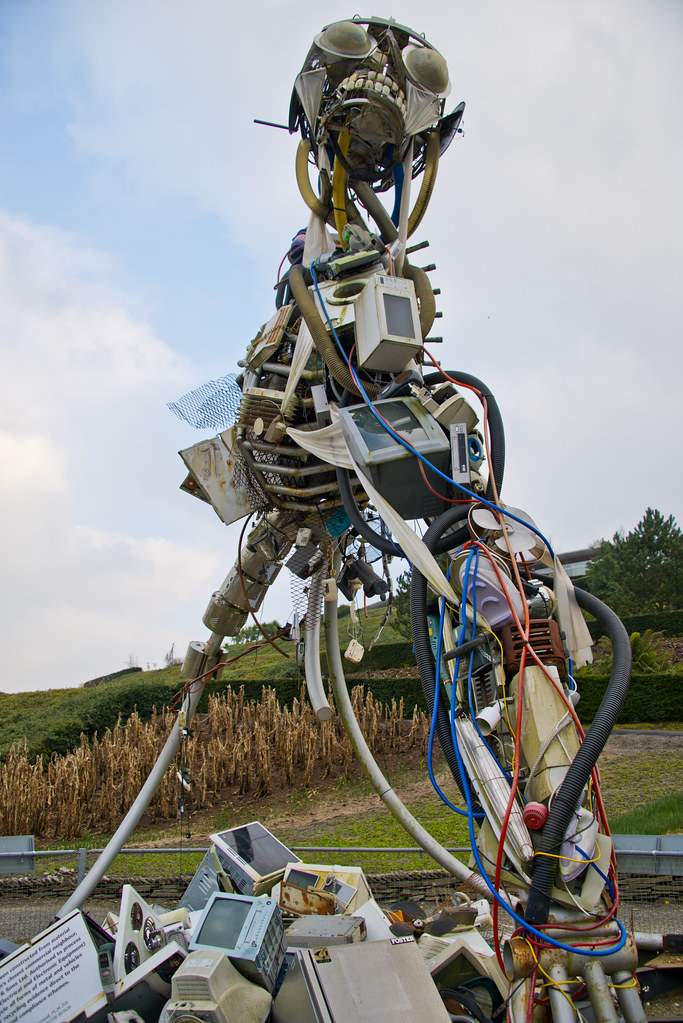 THE WEEE MAN SCULPTURE, EDEN PROJECT, BODELVA, PAR, ST AUS… Flickr