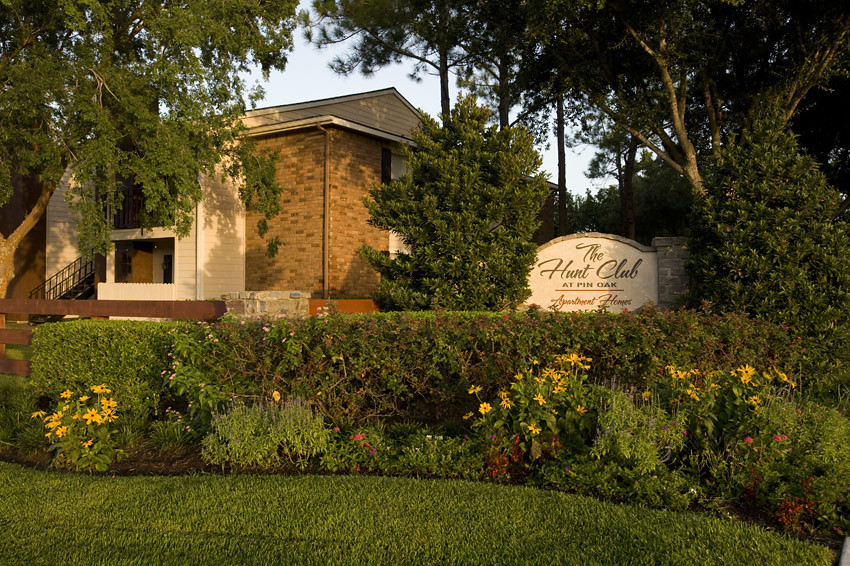 Hunt Club Apartments Hunt Club at Pin Oak Apartments 1550 … Flickr