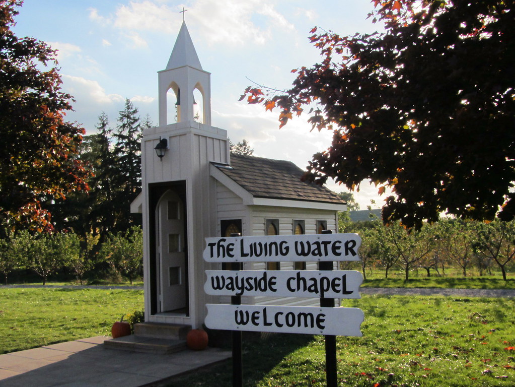 Tiny church The Living Water Wayside Chapel is allegedly t… Flickr