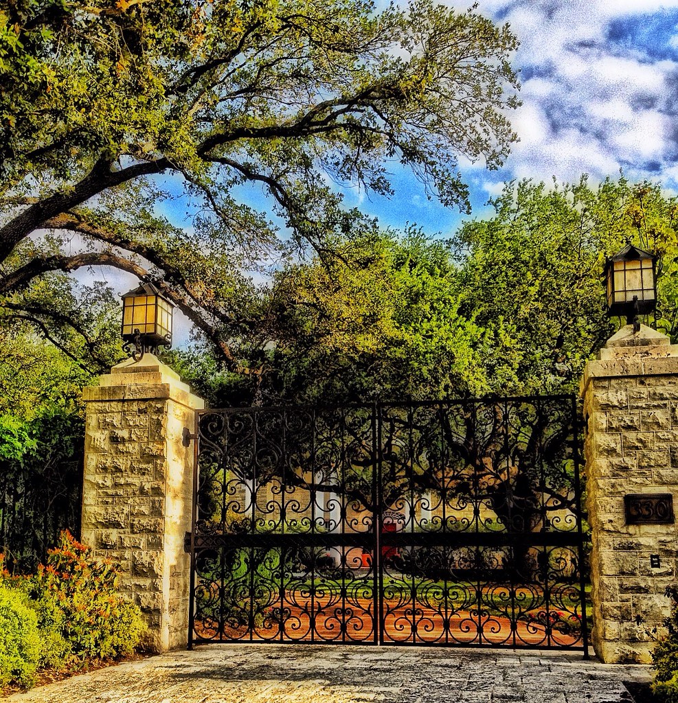 Tommy Lee Jones Estate (San Antonio, TX) Nathan Fischer Flickr