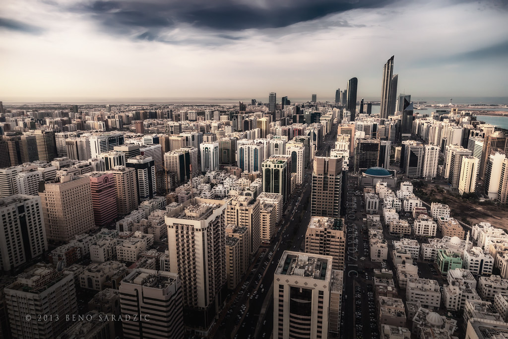HAMDAN STREET IN ABU DHABI View of Abu Dhabi's main artery… Flickr