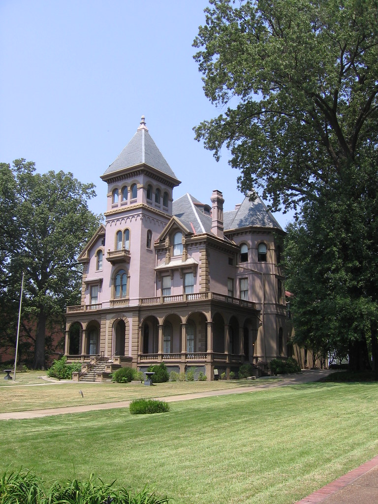 MalloryNeely House Memphis, Tennessee Aside from PigglyW… Flickr