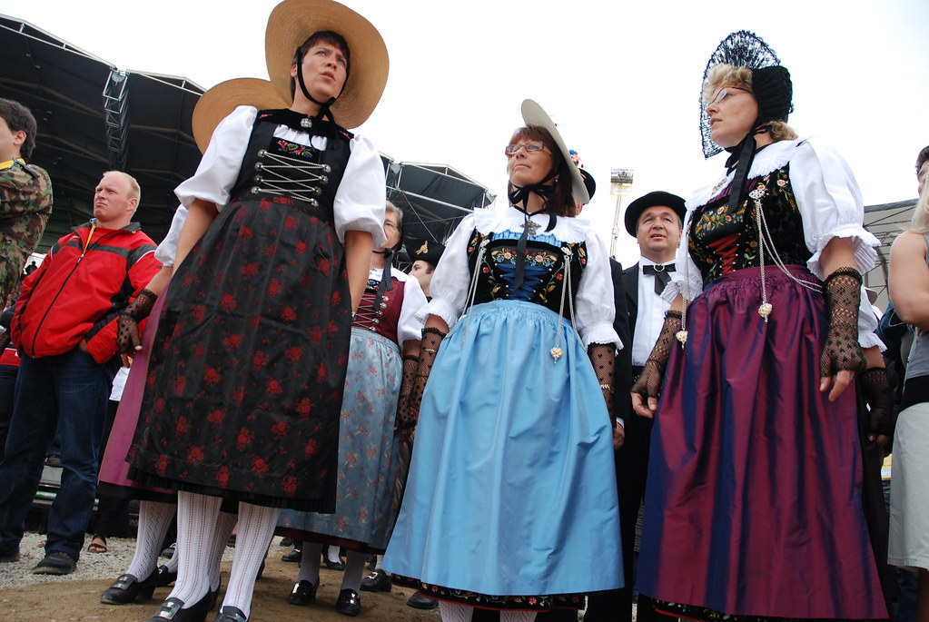 Swiss Women Authentic swiss clothing. I bet they wear this… Flickr