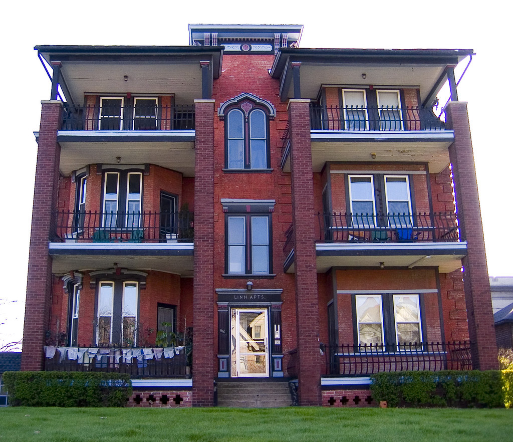 Apartment Building Jason Pratt Flickr