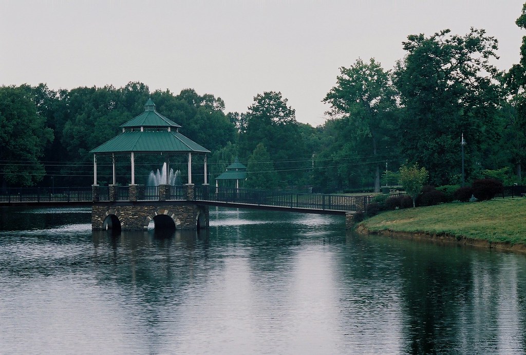 park pond 5 Noble park, paducah ky Kittie McMillan Flickr