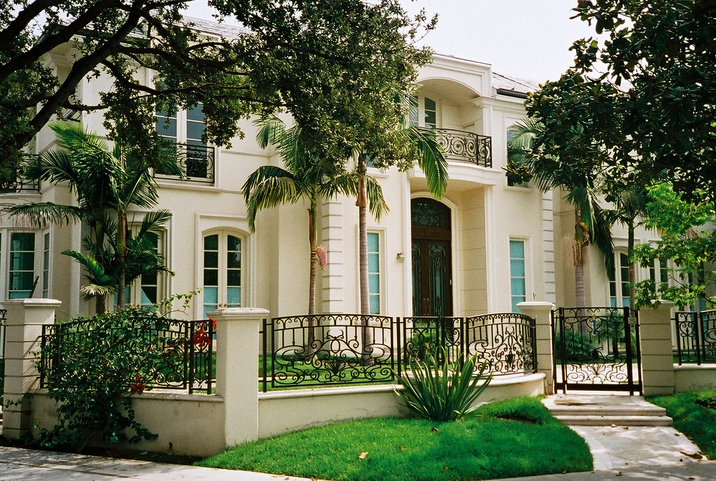 Menendez House This is the home where Erik and Lyle Menend… Flickr