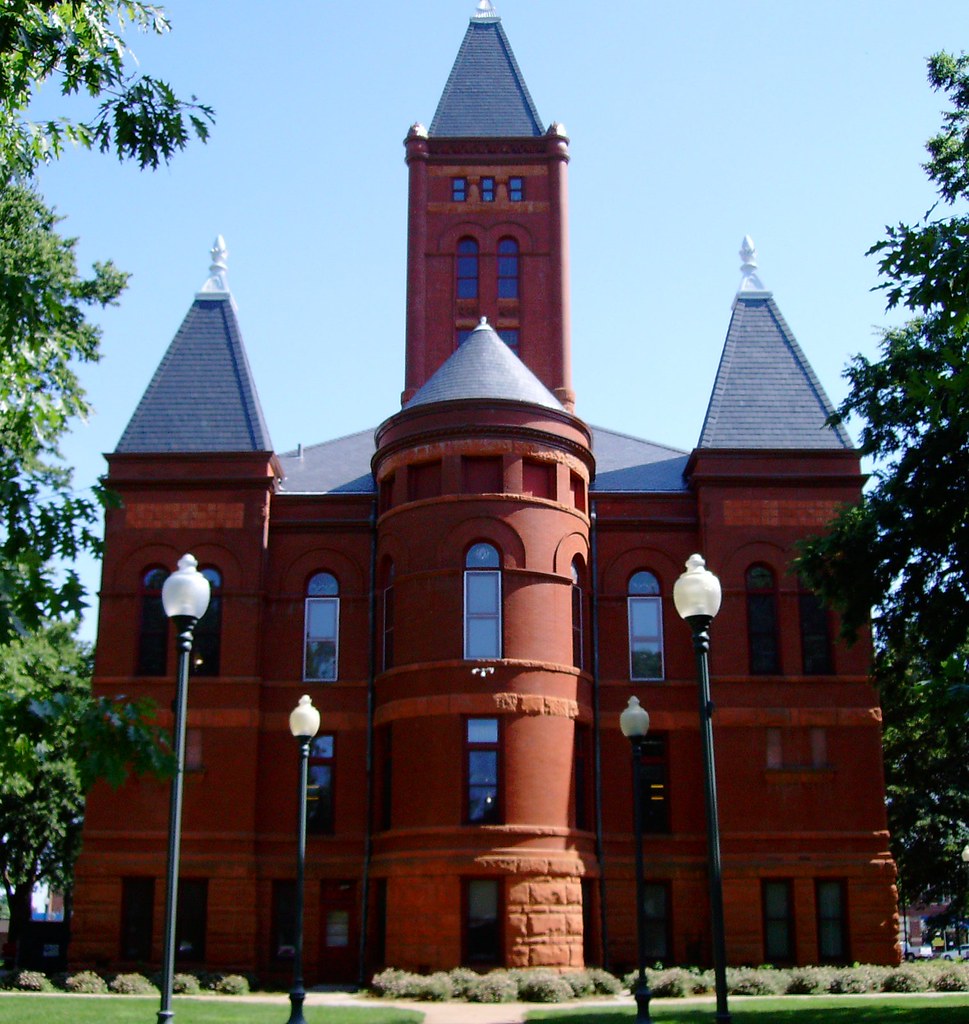 Hamilton County Courthouse (Aurora, Nebraska) Just give me… Flickr