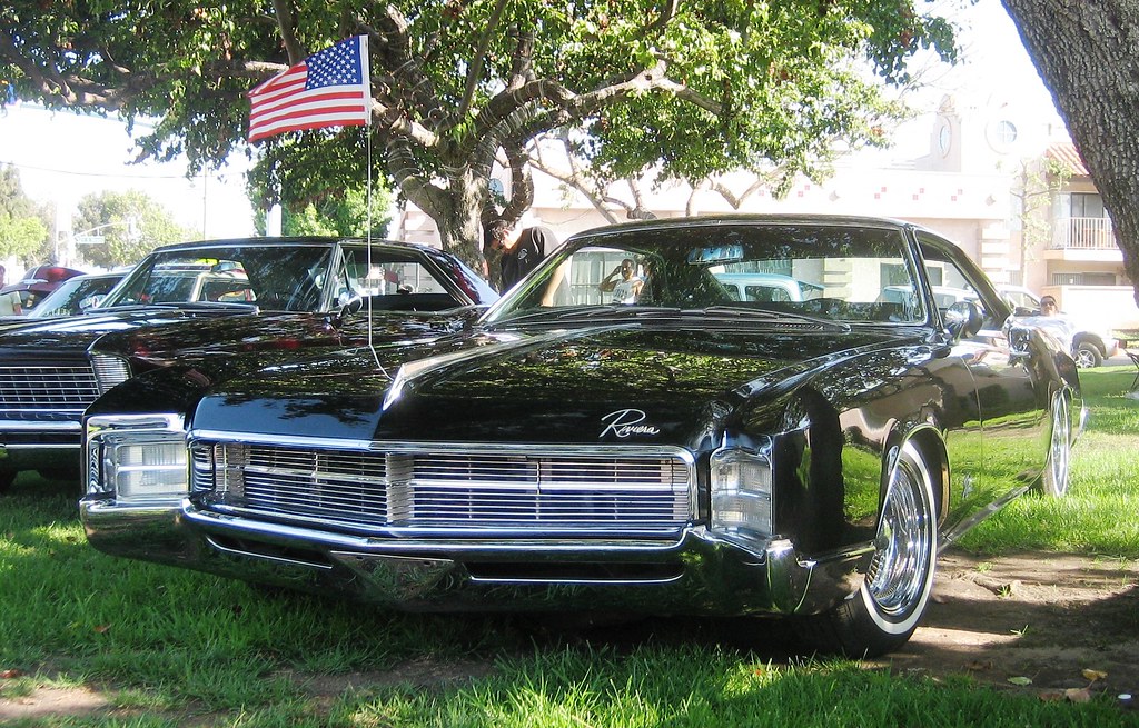 Buick Riviera Low Rider Chula Vista, CA Cruise. Flickr