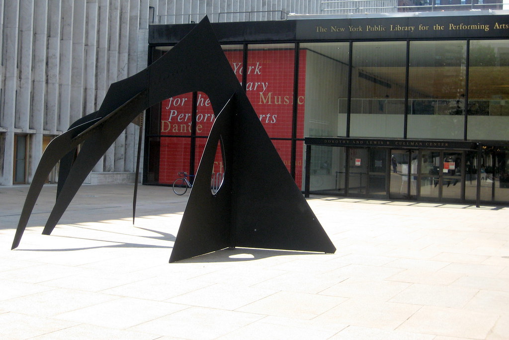NYC Lincoln Center Le Guichet Alexander Calder's Le Gui… Flickr