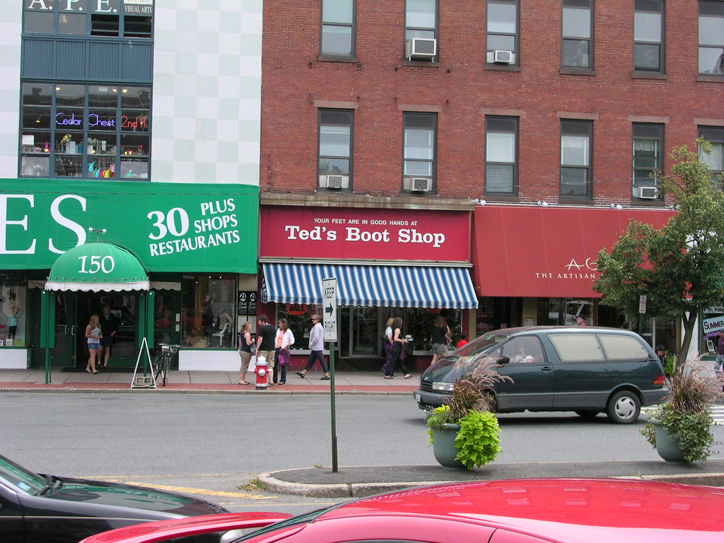Ted's Boot Shop, Northampton, MA Shoe store on Main Street… Flickr