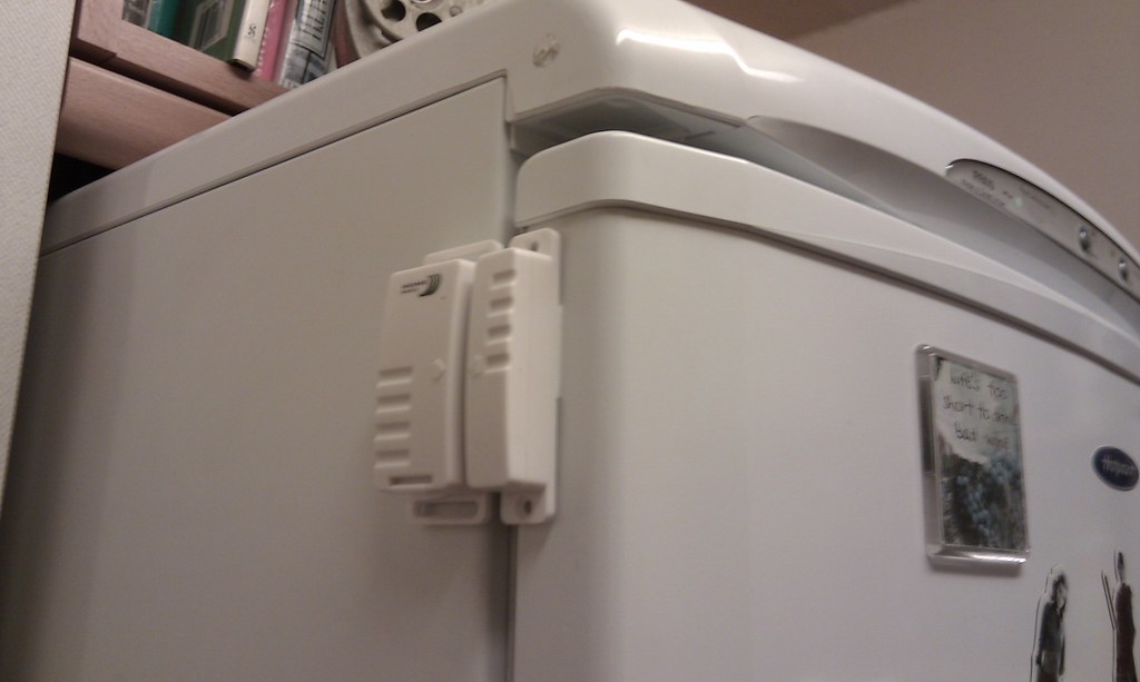 Fridge door alarm This is the 'lazy' version. Eventually, … Flickr