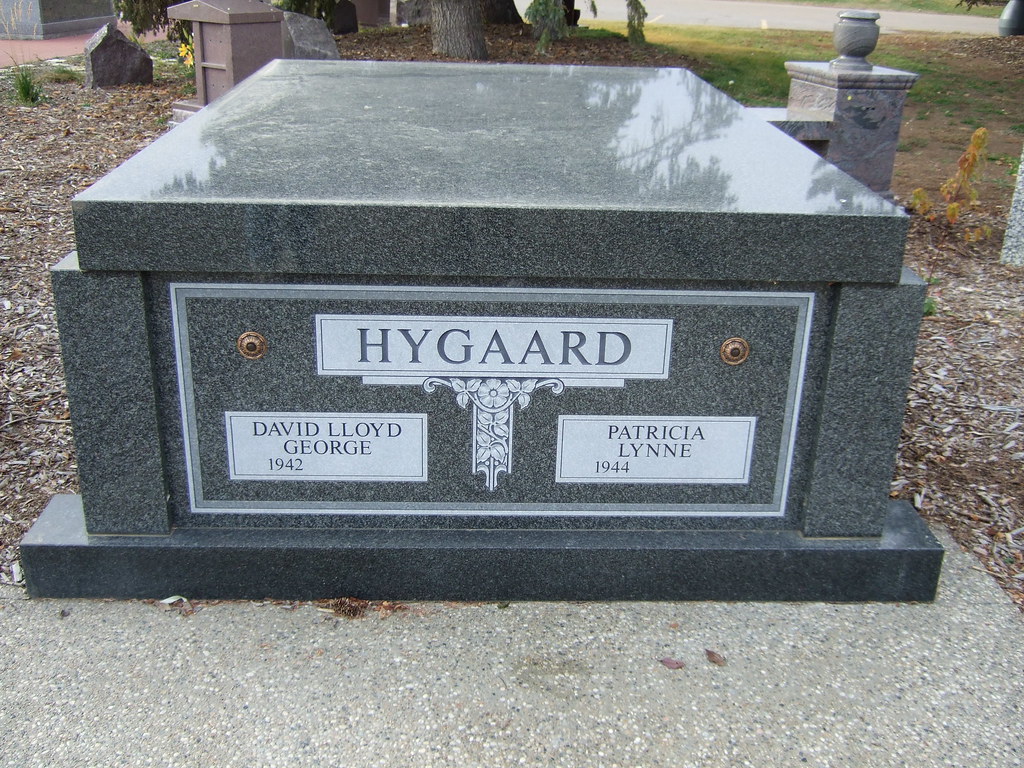 ABOVE GROUND CRYPT, READY BUT UNOCCUPIED, GLENWOOD MEMORIA… Flickr