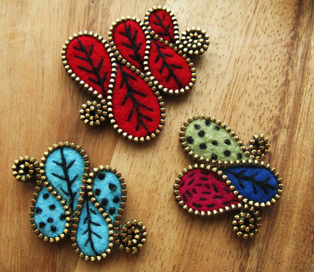 Squiggly zipper brooches These are on the smaller size... … Flickr