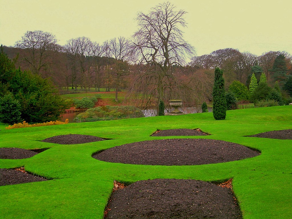 Tudor Gardens in Winter at Lyme Park, Cheshire, England … Flickr