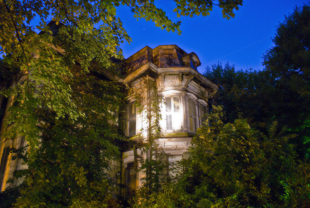 Mule House Front Side "The Mule House" in Milan, Ohio...… Flickr