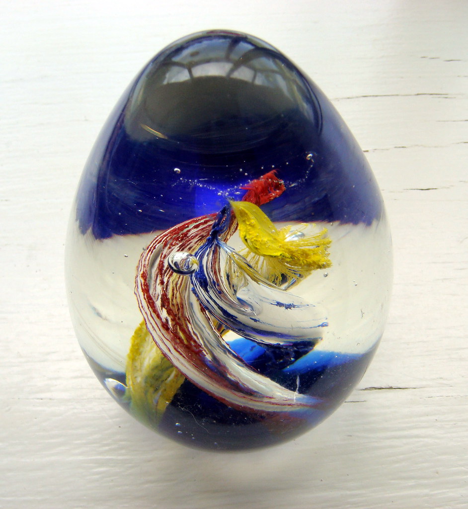 Antique Paperweight Antique paperweights were made primari… Flickr