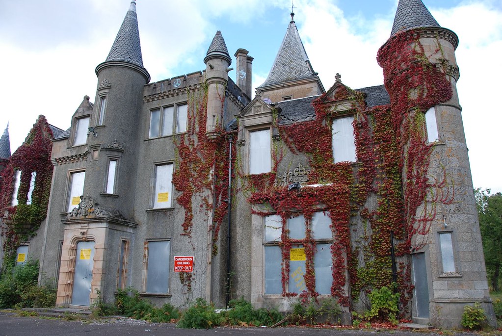 Shandon House Rambling Scots baronial mansion with Jacobet… Flickr
