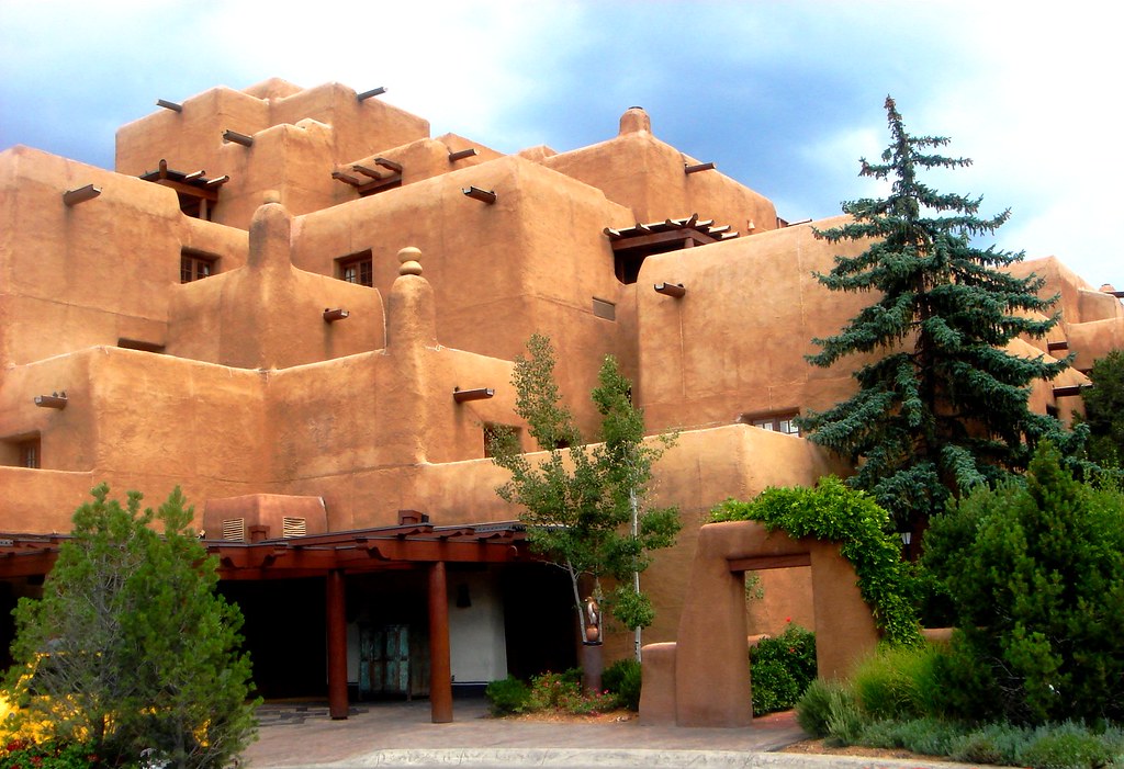 Adobe Santa Fe, New Mexico. Pretty spectacular adobe style… Flickr