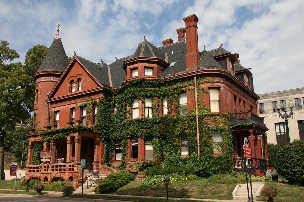 Redstone Inn Dubuque, IA The Redstone Inn Bed & Breakfast… Flickr
