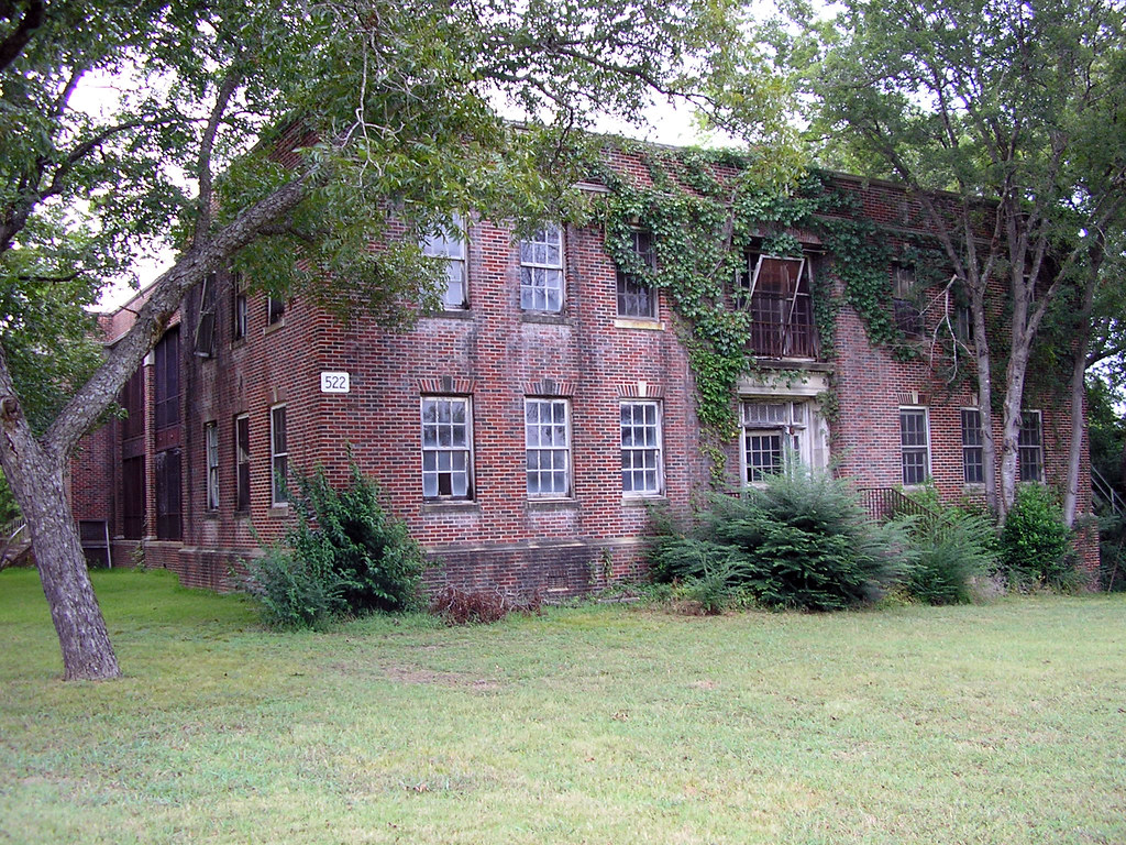 Terrell State Hospital another abandoned building, looks l… Flickr