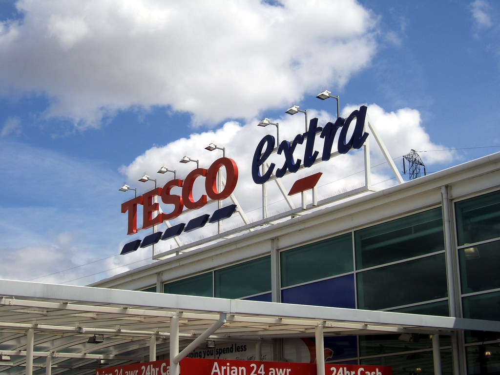 Tesco Extra, Tremorfa, Cardiff Robert Ayres Flickr