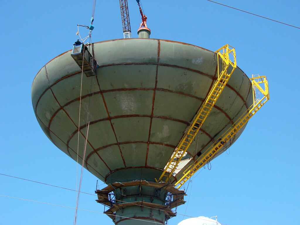 Midway Water Tower Under Construction II Midway is a growi… Flickr