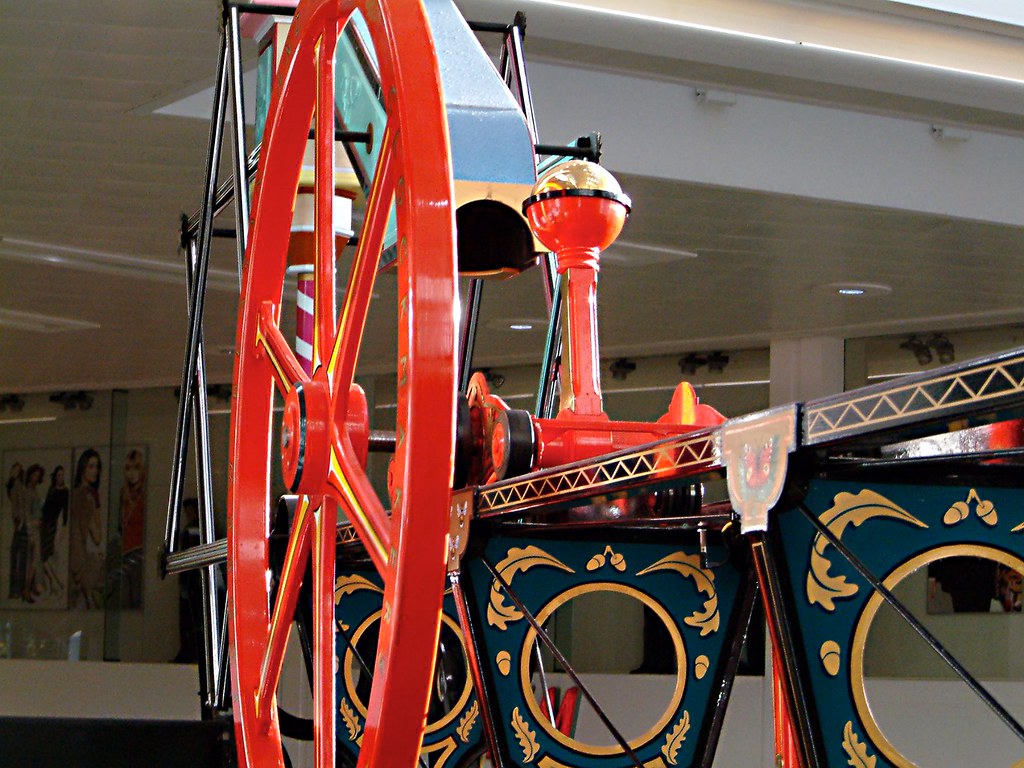 Milton Keynes 1922005 The Frog Clock 'Time Machine' by K… Flickr