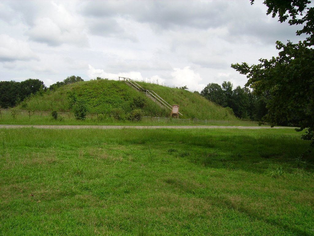 Nanih Waiya Mound Nanih Waiya Mound in Winston County, Mis… Flickr