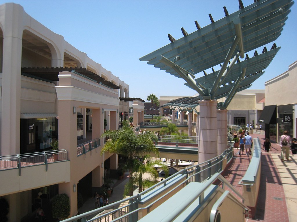 Fashion Valley Mall ShamrockTattoo Flickr