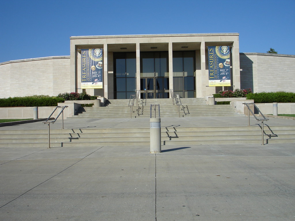 Harry S. Truman Museum & Library (5) Harry S. Truman Museu… Flickr