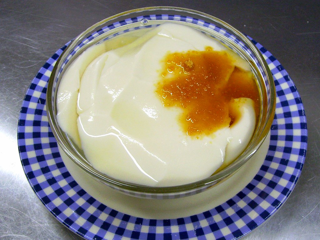 Chinese dessert cooking lesson in Hong Kong, Homemade tofu… Flickr